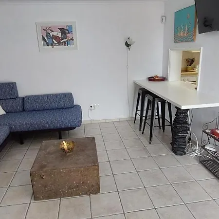 Apartment Casa Charco 5 *